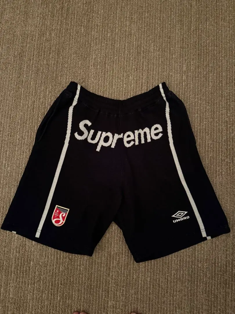 Supreme Umbro スポーツショートパンツ 黒 Supreme Umbro スポーツショートパンツ 黒 - メルカリ