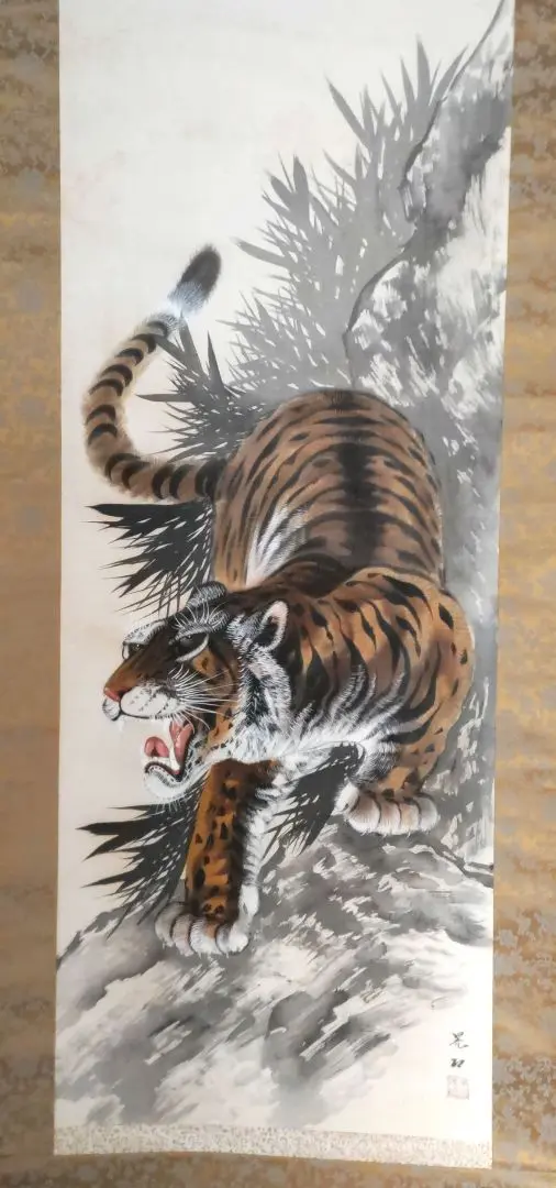李朝　水墨画 虎の掛け軸 人気ショップ 李朝 虎の掛け軸 水墨画 絵画 - 絵画