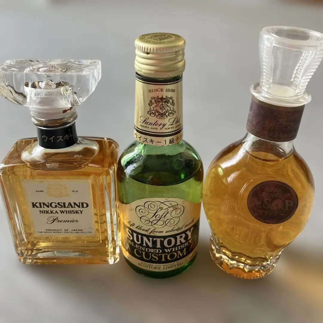 〘古酒〙 SUNTORY CUSTOM BLENDED WHISKEY 1級匿名 サントリー - サントリー カスタム 1級 720ml 42% 古酒 未開栓②