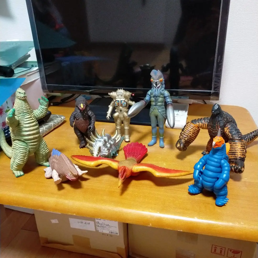 ウルトラ怪獣ソフビ（リトラ、キングジョー付）　9体 ウルトラ怪獣ソフビ（リトラ、キングジョー付）9体