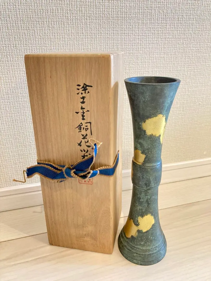 平安蔵六 秦蔵六 鍍金銅竜刀書鎮 骨董品 秦 蔵六 作『鍍金銅 爵 床置 饕餮文子孫爵 』 ｜骨董品買取 緑和堂