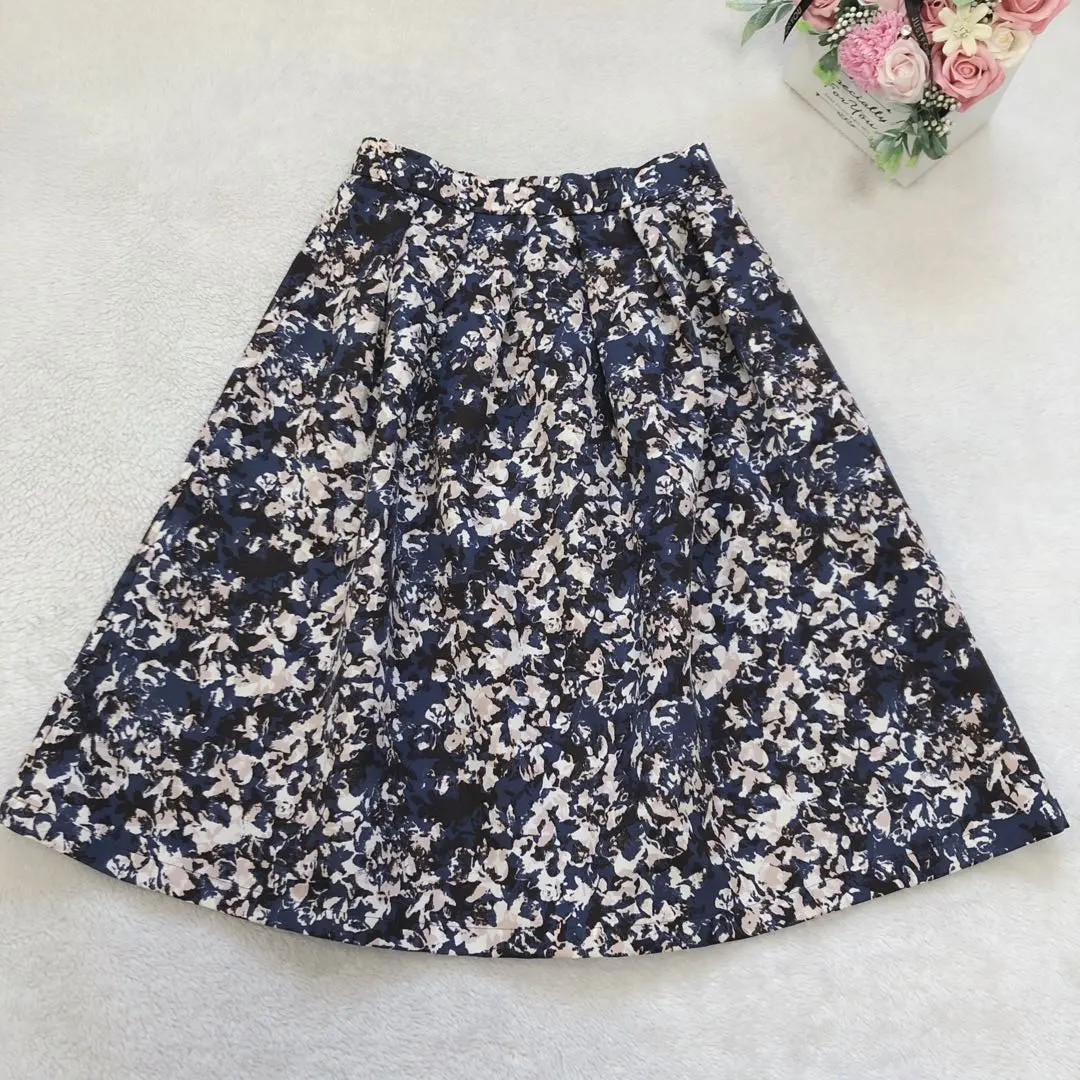Thumbnail of Carnelian Flare Skirt, Knee Length, All-over Pattern, Simple, Casual, Bottoms, Made in Japan