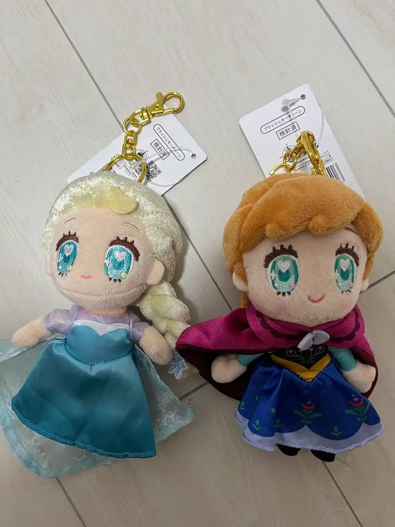 tiny アナ雪　アナ　エルサ　キーチェーン　ぬいぐるみ　ディズニー　プリンセス