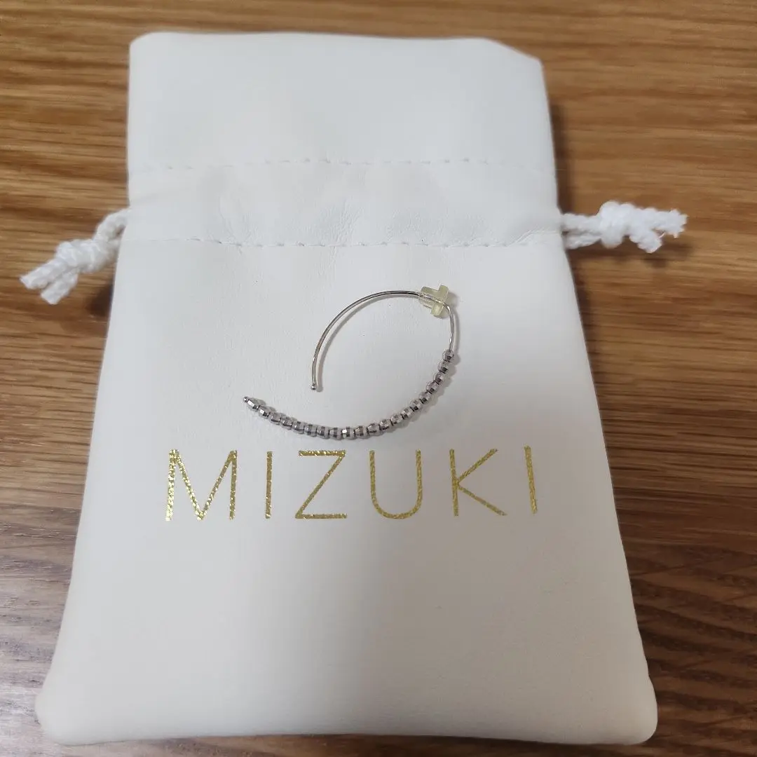 【証明書、ポーチ付き】MIZUKI K14YG スモールバナナフープピアス 2025年最新】mizuki バナナフープの人気アイテム - メルカリ