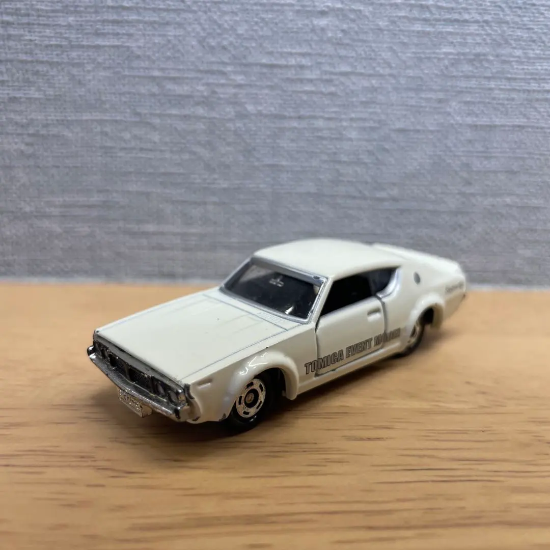 Thumbnail of Tomica Event Model Nissan Skyline 2000 GT NO.82