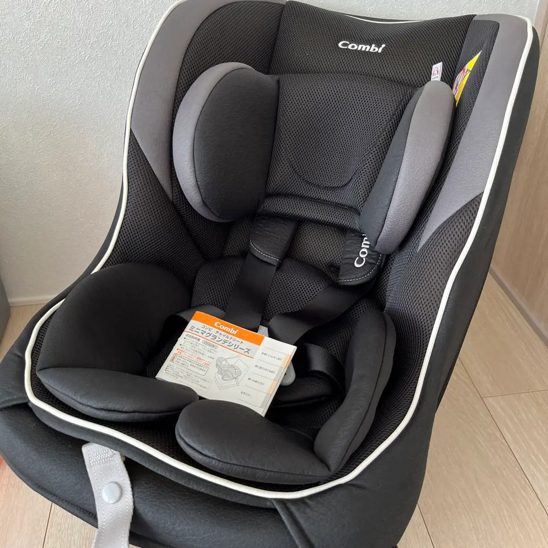 クリーニング済　☆綺麗☆　新生児OK　コンビ　ミニマグランデ　エッグショック　黒 ☆美品☆ コンビ ミニマグランデ エッグショック 新生児〜4歳頃対応