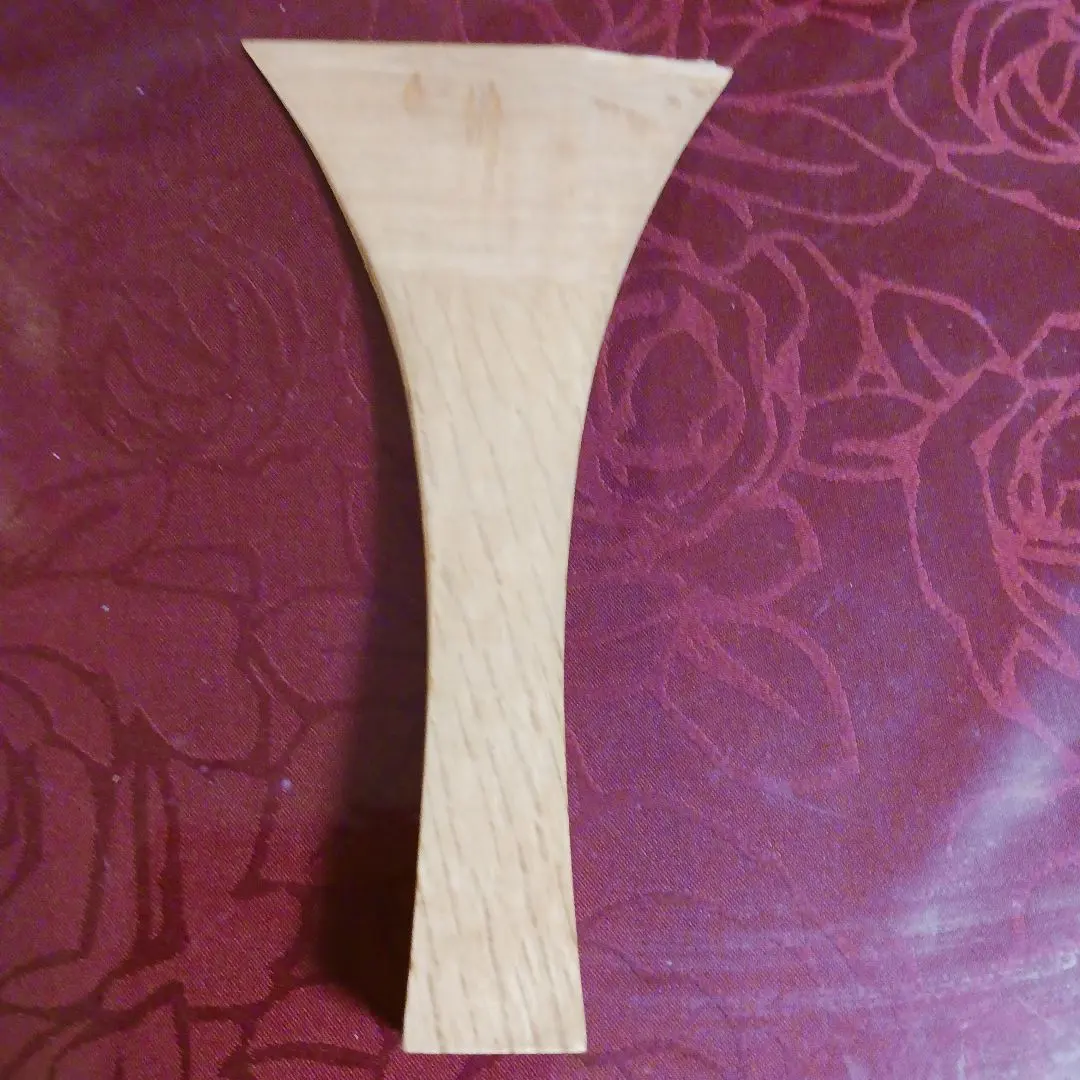 Thumbnail of Wooden shamisen plectrum