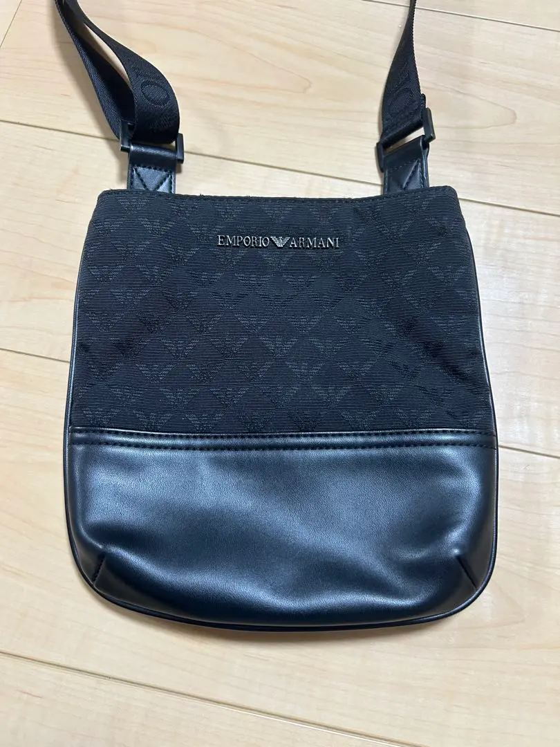 EMPORIO ARMANI 肩背包 黑色 的縮圖