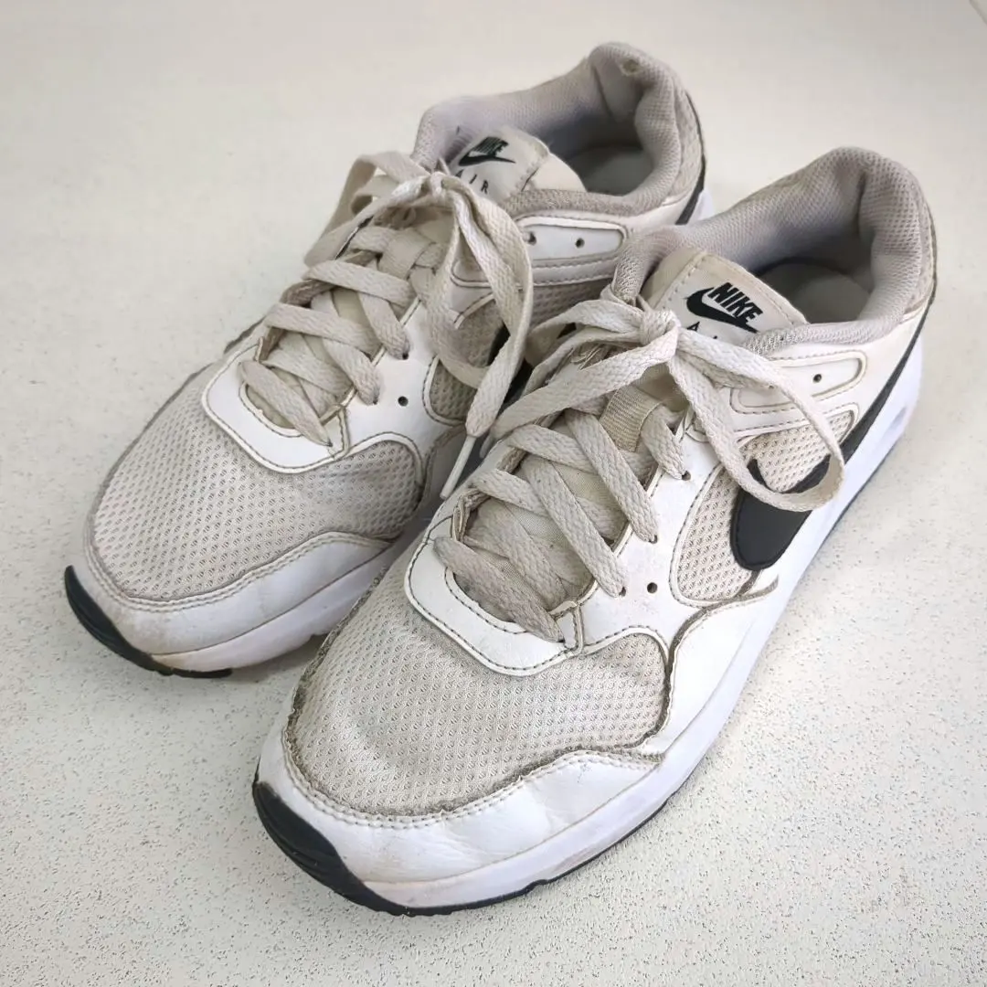 Thumbnail of ⭐Good Condition⭐ Nike Men's Air Max 26 White Black Low Cut