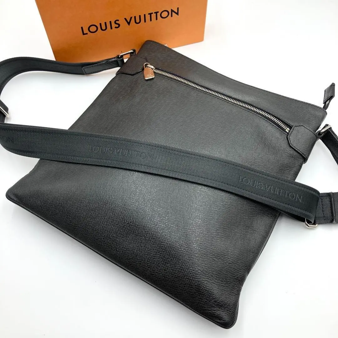 【極美品】LOUIS VUITTON ルイヴィトン サシャ ショルダーバッグ 2025年最新】ヴィトン サシャの人気アイテム - メルカリ