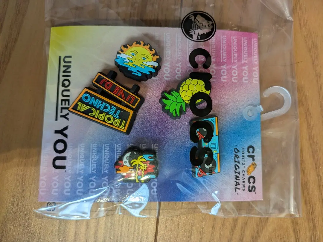 【新品・未使用】スティッチ ビーチサンダル ピンバッジ 楽天市場】クロックス ピンバッジの通販