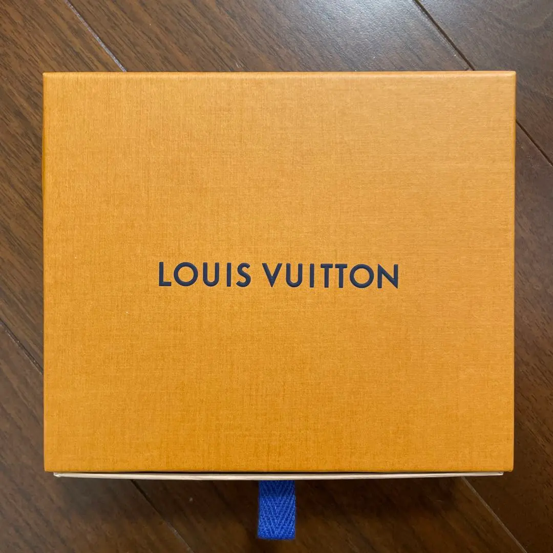 Thumbnail of Louis Vuitton box only