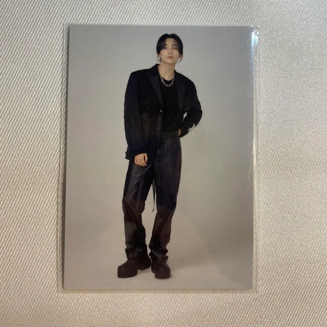 Thumbnail of SEVENTEEN FOLLOW Trading Card Jeonghan