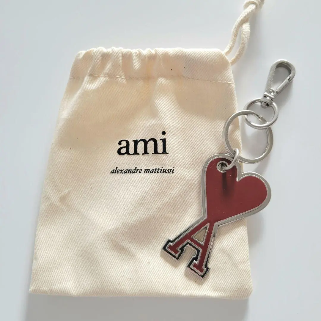 【新品未使用品・箱付き】アミパリ Ami de Coeur キーリング レッド 2025年最新】AMI PARIS キーホルダー・キーリングの人気アイテム
