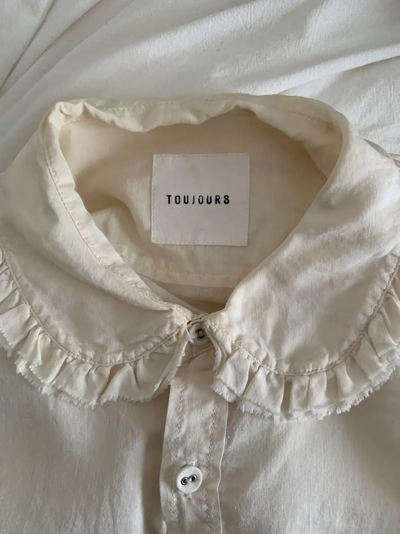 トゥジュー ベージュ ピンタック シャツ S タック フリル
