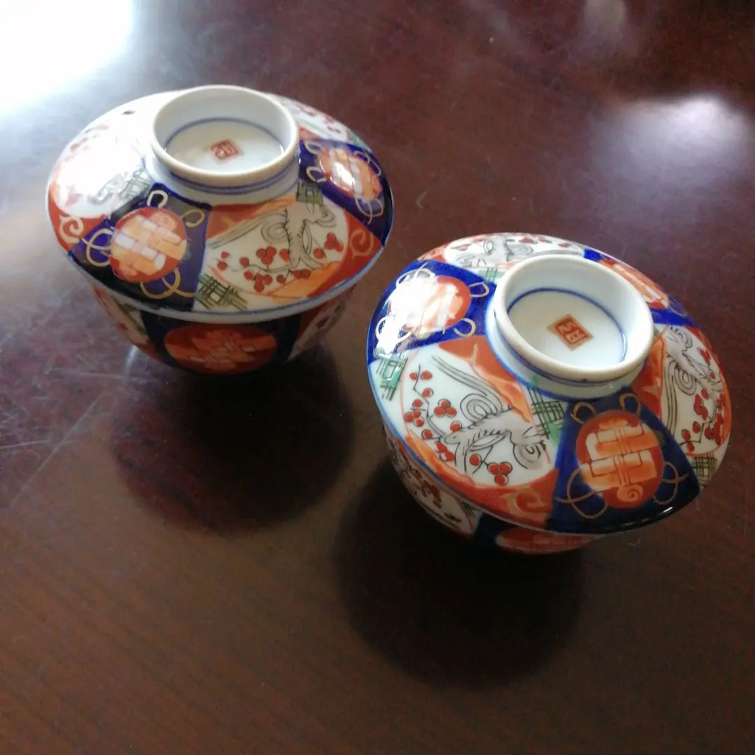 Thumbnail of Ko-Imari (Old Imari) Gold-decorated Nishikide (brocade-style) Covered Bowls, 2 pieces, 10cm, Late Edo period - Meiji period