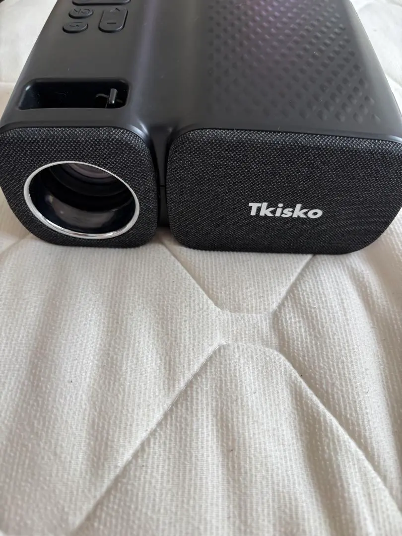 Tkisko プロジェクター家庭用　TO1 黒 Tkisko TO1 ネイティブ 1080P Wi-Fi Bluetooth プロジェクター