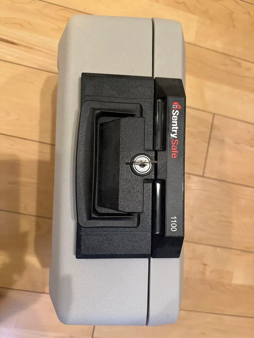 11,300円→8900円値下げSentrySafe SB0507 デジタル金庫
