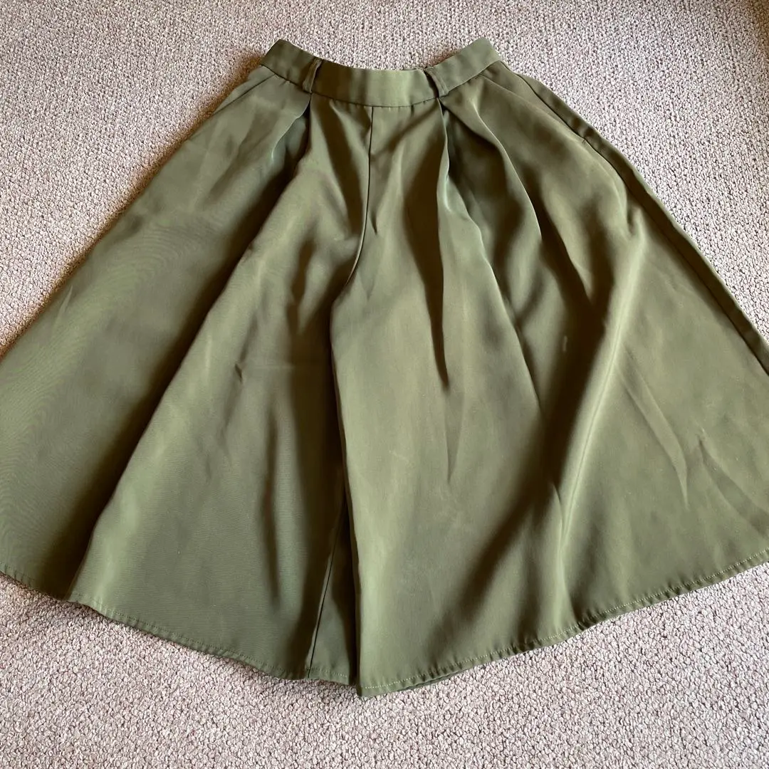 Thumbnail of GU Olive Green Gaucho Pants S