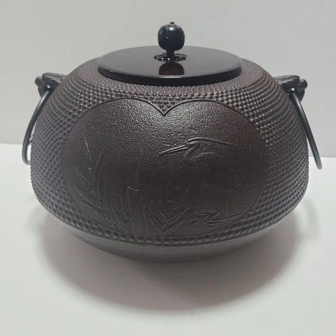 【未使用品】茶道風炉釜　間取霰 未使用品】茶道風炉釜 間取霰 - メルカリ