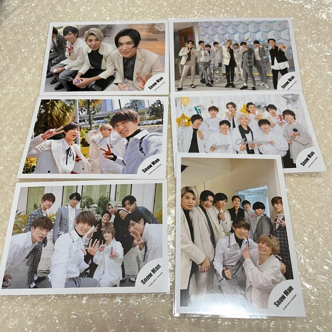 Thumbnail of Snow Man Photo Set - 12 Photos