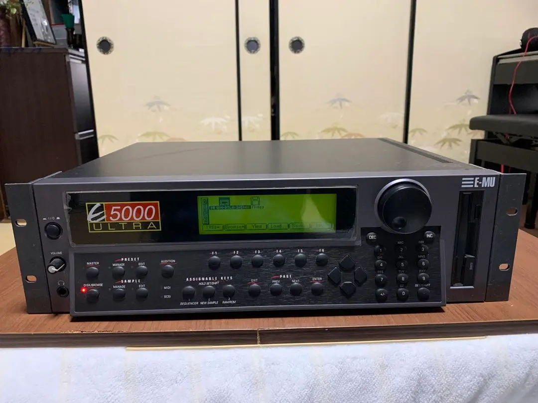 E-MU E5000 ULTRA orbit/phatt レア音源ROM搭載 E-MU E5000 ULTRA orbit/phatt レア音源ROM搭載 - メルカリ