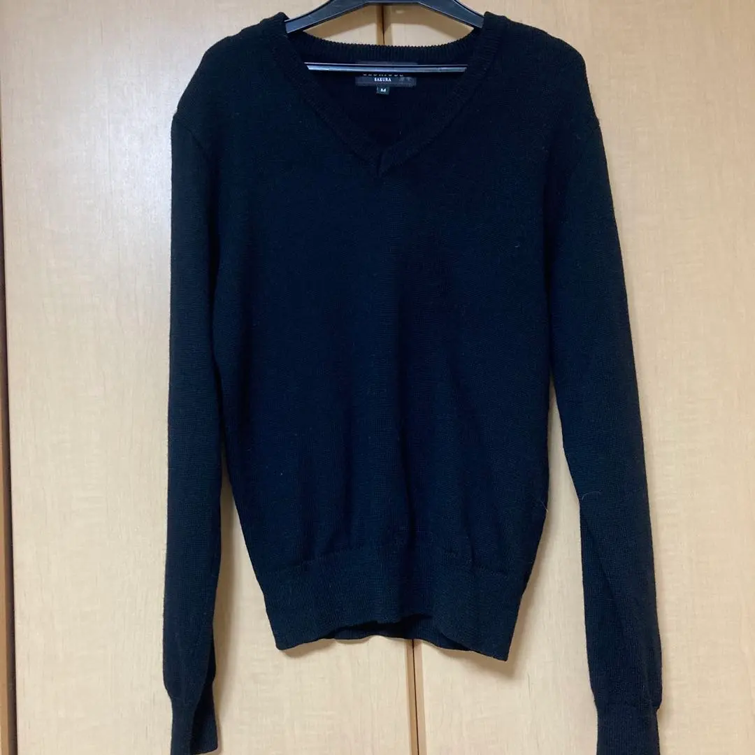 Thumbnail of 【Excellent Condition】GLORIOUS Black V-Neck Sweater M