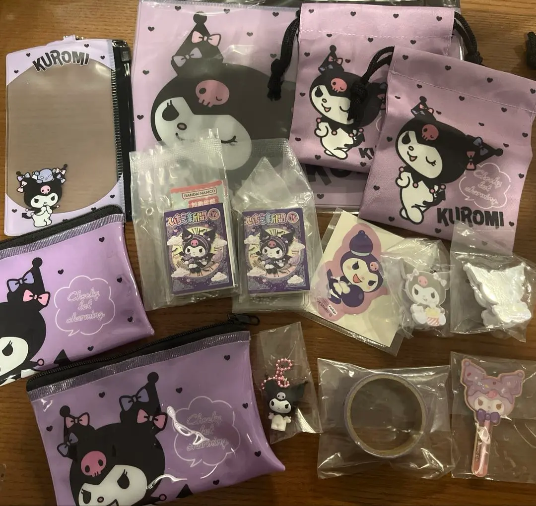 Thumbnail of Ichigo Shinbun Pita-cot Kuromi Mini Pouch
