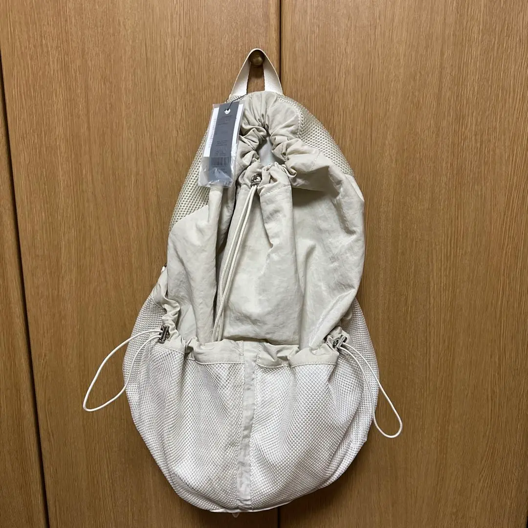 「新品未使用品」JEANASIS 2wayボンサックリュック　ホワイト系 中古・古着通販】JEANASIS (ジーナシス) 2WAYボンサックリュック