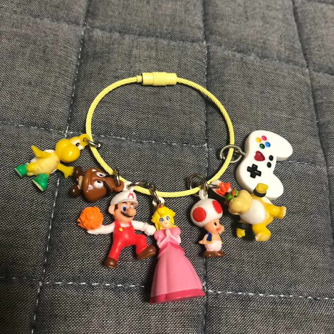 じゃらじゃらキーホルダー 13 マリオ♡赤系 2025年最新】じゃらじゃら マリオの人気アイテム - メルカリ