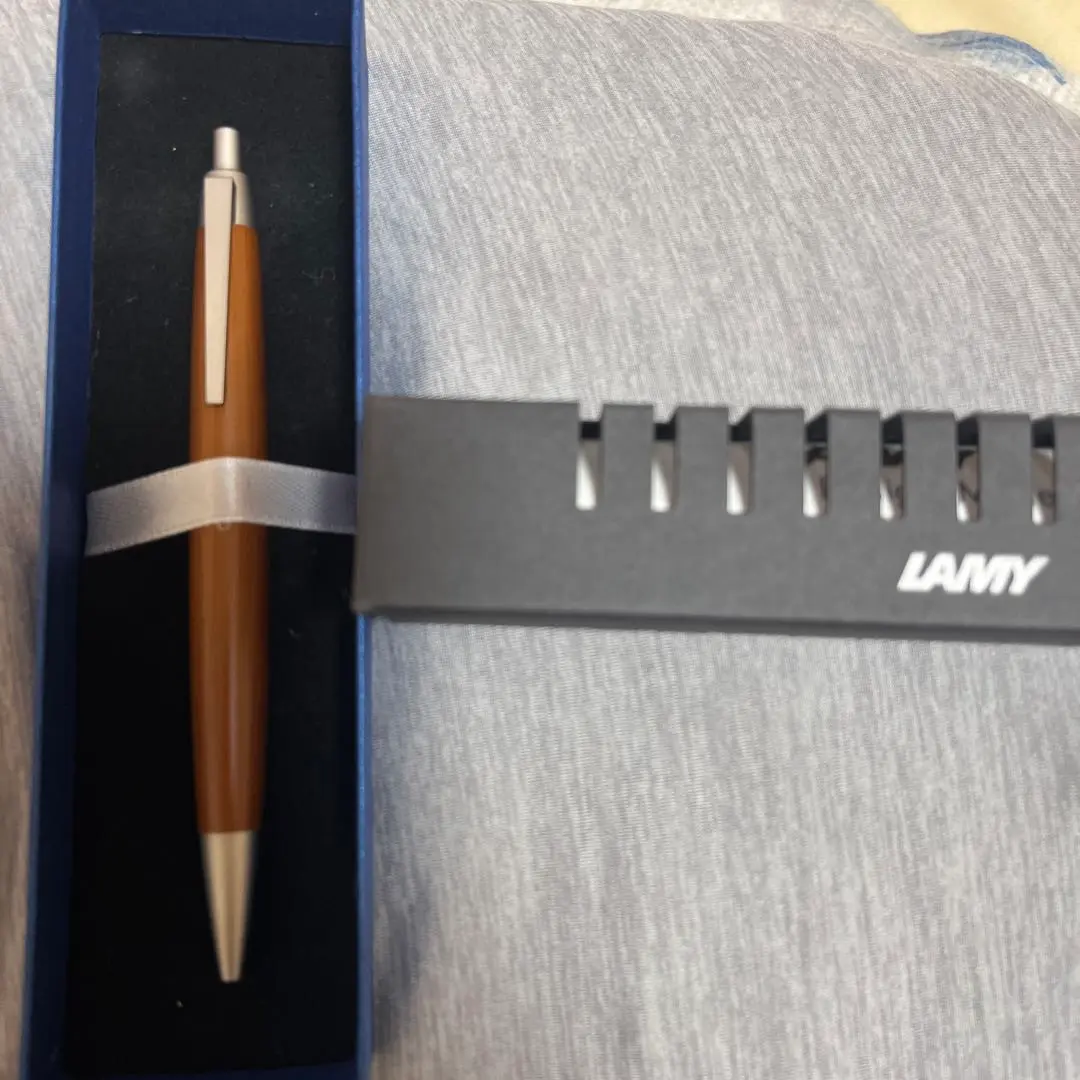 LAMY2000タクサス少しの間値下げします。 Amazon | LAMY（ラミー）2000 タクサス（taxus） ボールペン 黒