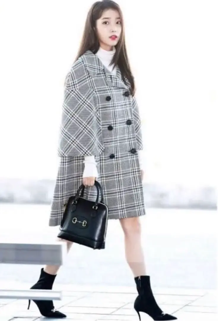 タイムsail❣️タグ付き新品未使用GUCCI ポンチョ　ケープ　コート マント タイムsail❣️タグ付き新品未使用GUCCI ポンチョ ケープ コート