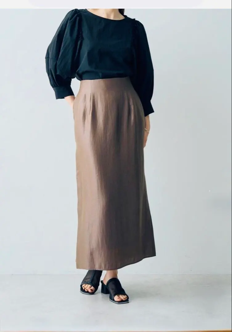 Thumbnail of ✨Excellent Condition✨ YECCA VECCA Shiny Long Skirt - Chic Casual Mocha