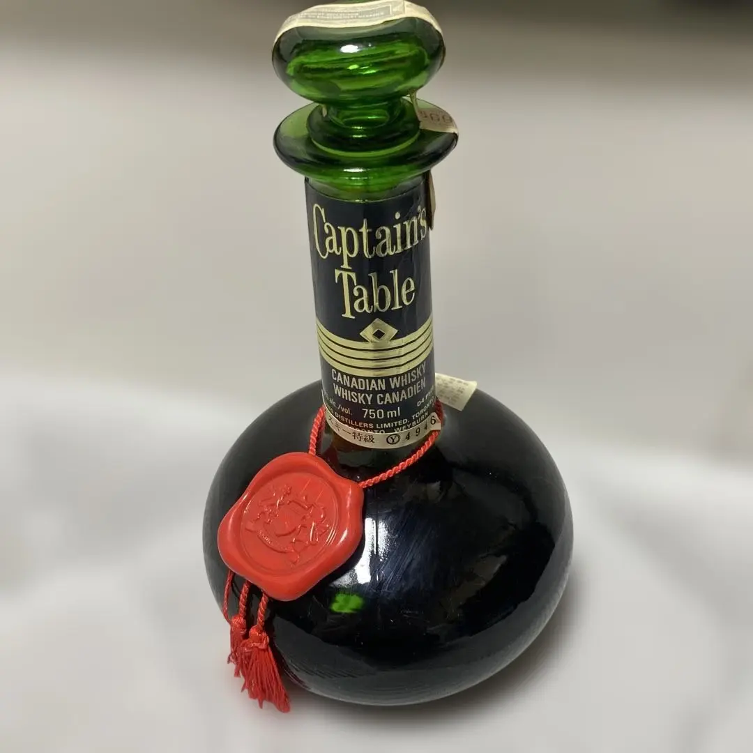 ✴︎C aptain's Tableカナディアンウィスキー古酒✴︎ ✴︎C aptain's Tableカナディアンウィスキー古酒✴︎ Captains