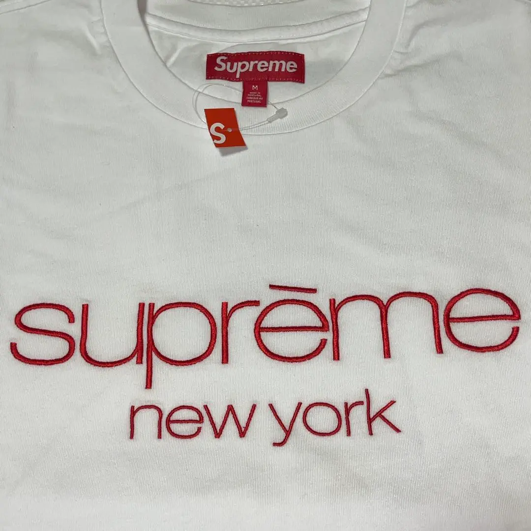 Supreme Classic Logo S/S Top Mサイズ白 Supreme Classic Logo S S Top (FW23) - $68
