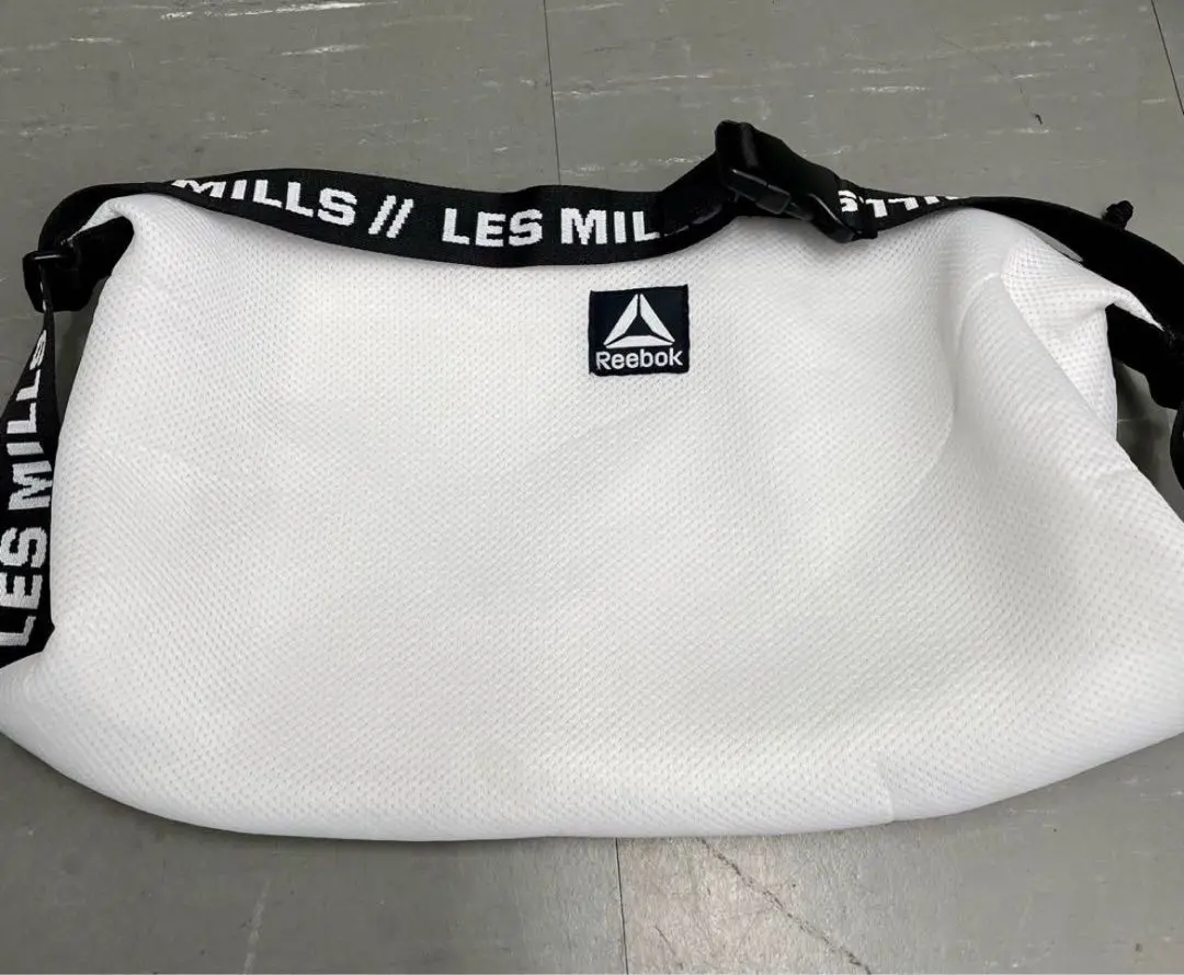 2025年最新】LesMiLLs タオルの人気アイテム - メルカリ
