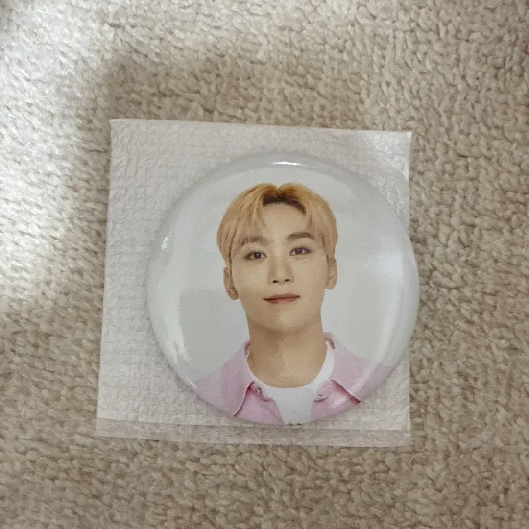 Thumbnail of Seungkwan Caratland Can Badge 2023