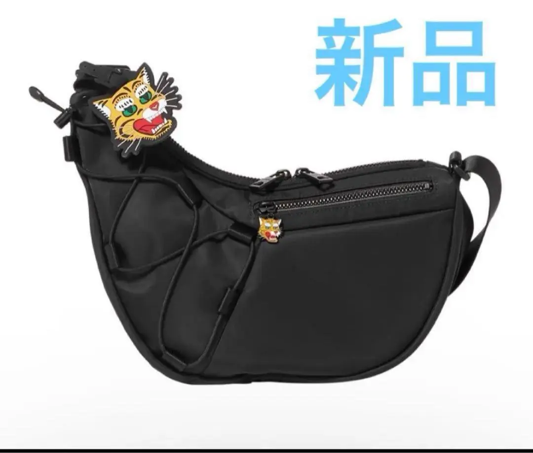 ✨新品✨ オニツカタイガー メッセンジャーバッグ 黒×金 - メルカリ