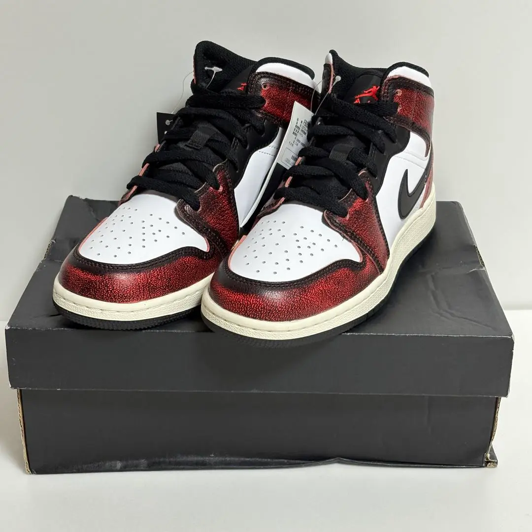 シューズ(男性用) Nike GS Air Jordan 1 Mid \"Wear Away\" Air Jordan 1 Mid SE GS Wear Away Chicago White Sail FB0568