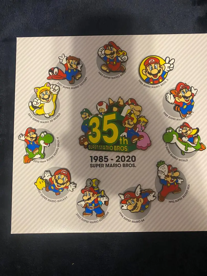 スーパーマリオブラザーズ３５周年限定、フルセットピンバッジ。 スーパーマリオブラザーズ35周年 オリジナルピンバッジ フルセット
