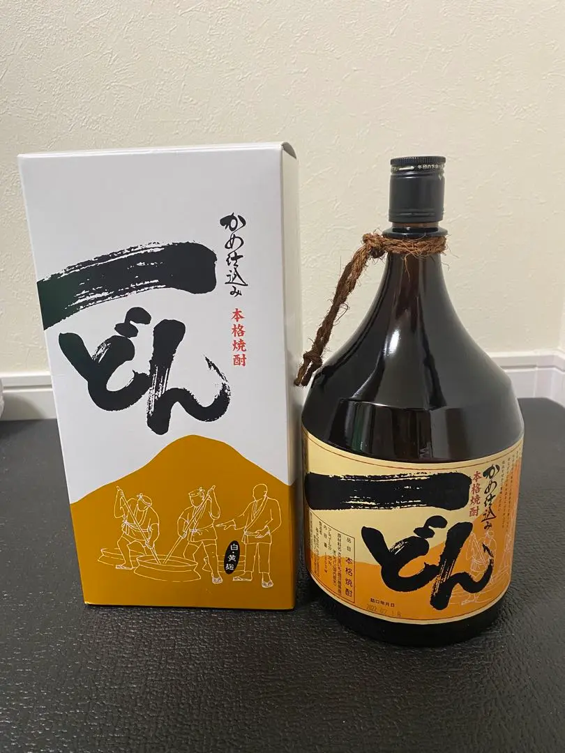本格焼酎 一どん(いっどん) 1800ml　2本セット 専用箱入り 楽天市場】本格芋焼酎 かめ仕込み 一どん（いっどん） 1800ml