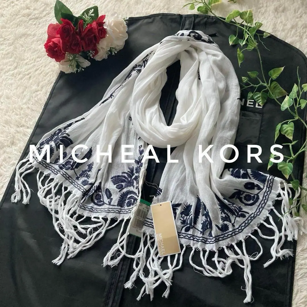 新品未使用　レア物 CHANELシャネル大判シルクスカーフ エアライン 新品未使用 レア物 CHANELシャネル大判シルクスカーフ エア