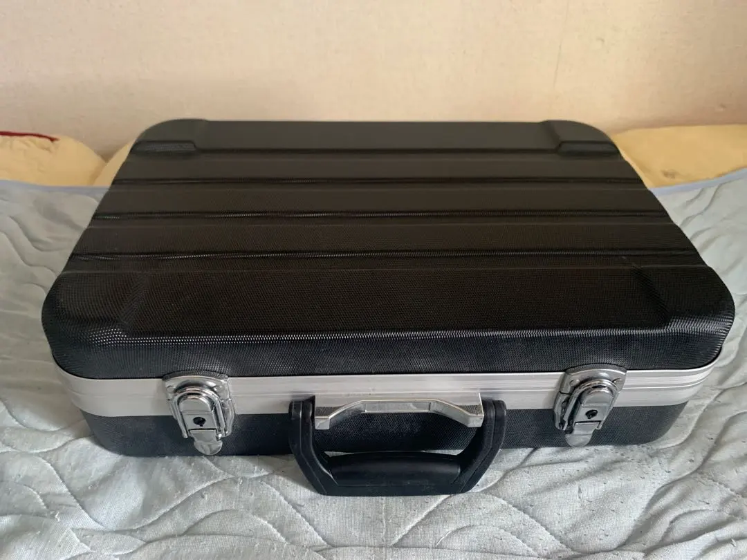 Thumbnail of attache case