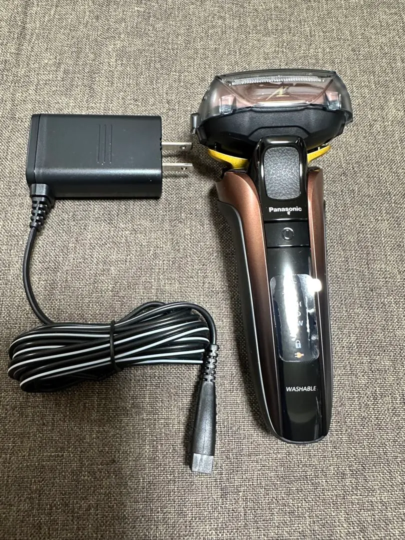 ［新品未開封］Panasonic メンズ電気シェーバー ES-CLV7F パナソニック ラムダッシュ ES-CLV7F 価格比較 - 価格.com