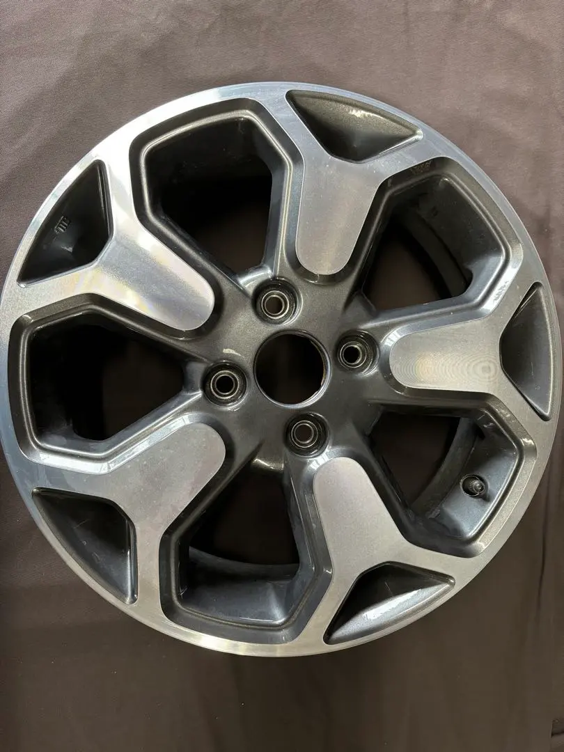【美品】ハスラー純正ホイール　4本セット　ガンメタ　15インチ TOYO TIRES 4本 スズキ ハスラー純正 15インチ4H 4穴 PCD 100
