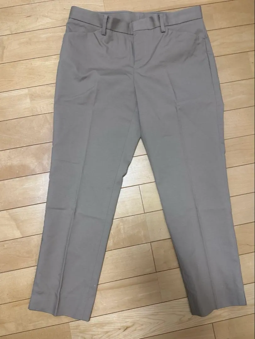 UNIQLO 感動長褲 的縮圖