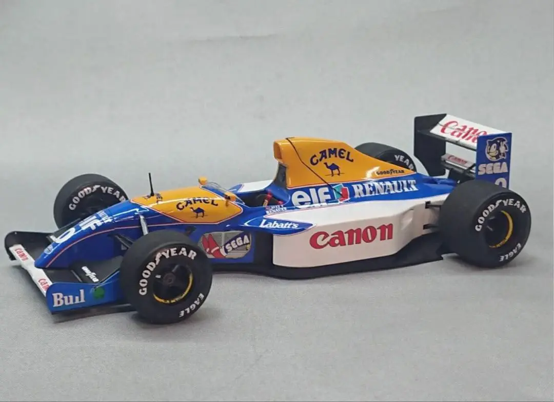 ミニチャンプス1/18 Williams FW 15 CAMEL  デーモンヒル ミニチャンプス1/18 Williams FW 15 CAMEL デーモンヒル