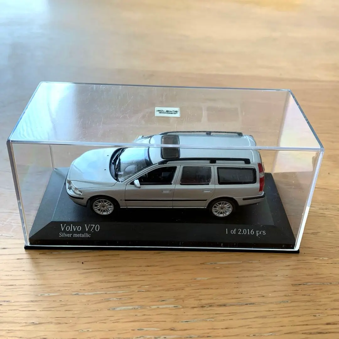 2025年最新】VOLVO V70ミニカーの人気アイテム - メルカリ