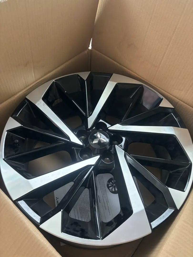 ひろさん様送料込　三菱　純正 アウトランダー PHEV 20×8J +35 4本 ENKEI製】ミツビシ 新型 GN0W アウトランダー PHEV 純正 20in 8J