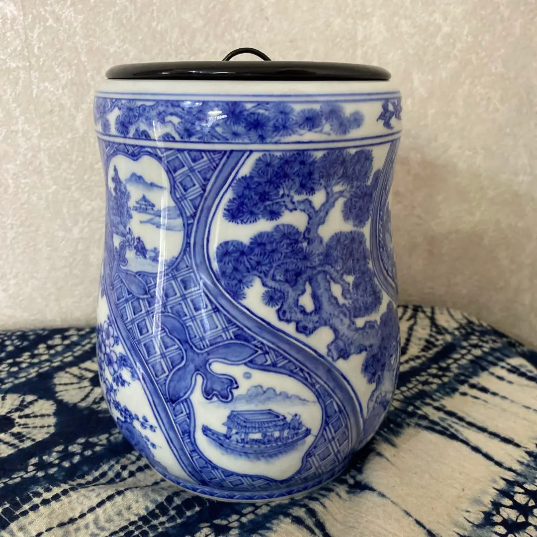真葛香山作　色絵　本型　香合　箱付　茶道具 真葛香山作 色絵 本型 香合 箱付 茶道具